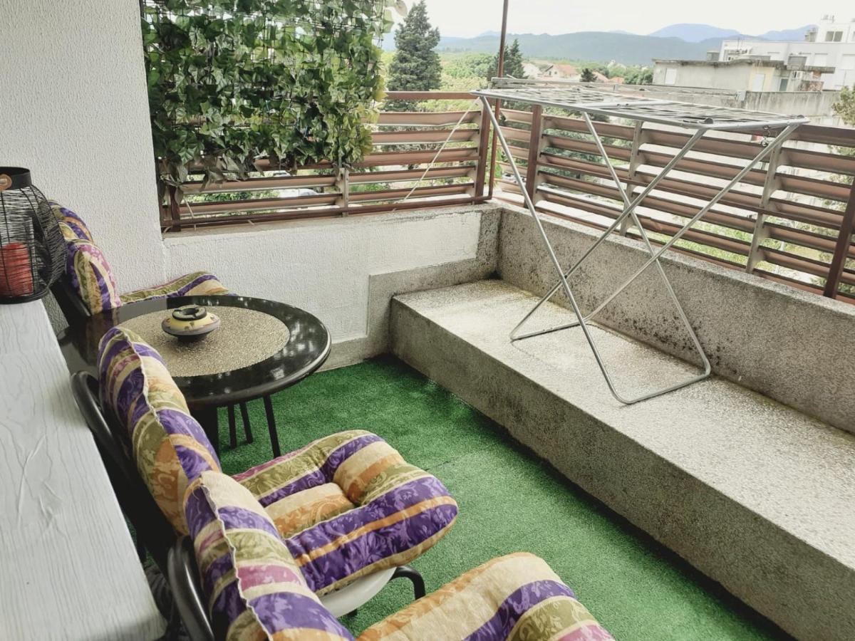 Spacious 80M2 Apartment In The Center Ljubuski Exterior photo